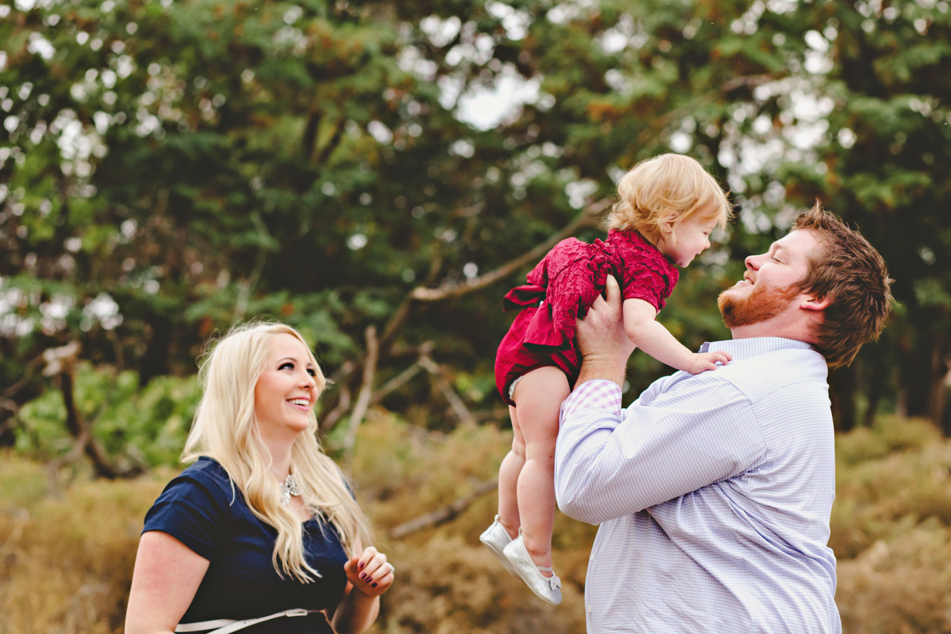 Wenatchee Photographer Thankful Misty C. Photography with hubby and baby photo