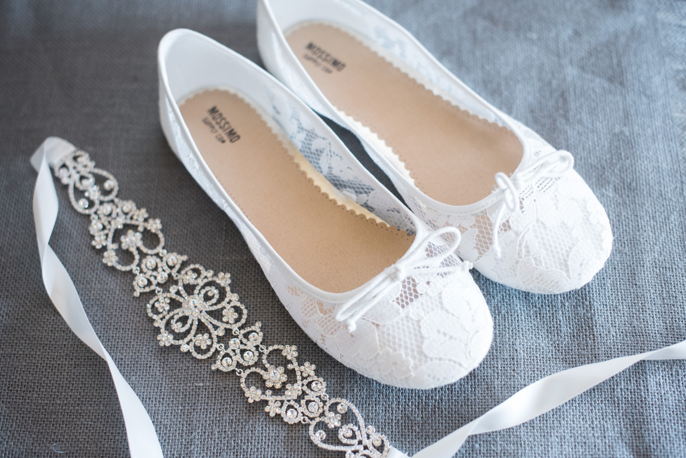10 Things not to do a week before the wedding lace flat bridal shoes