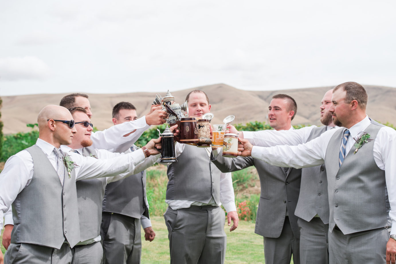 How not to stress on your wedding day Groomsmen