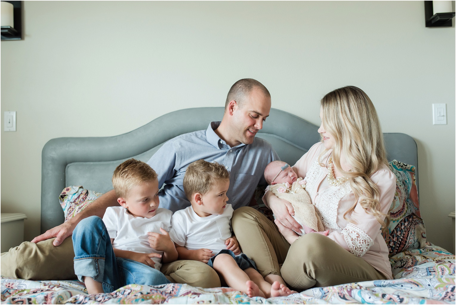 Janes Newborn Photography family with newborn girl lifestyle photo