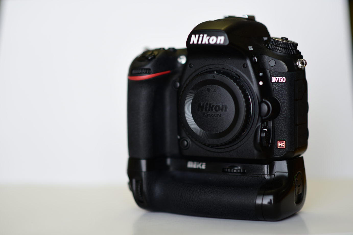 Choosing a second shooter Nikon d750
