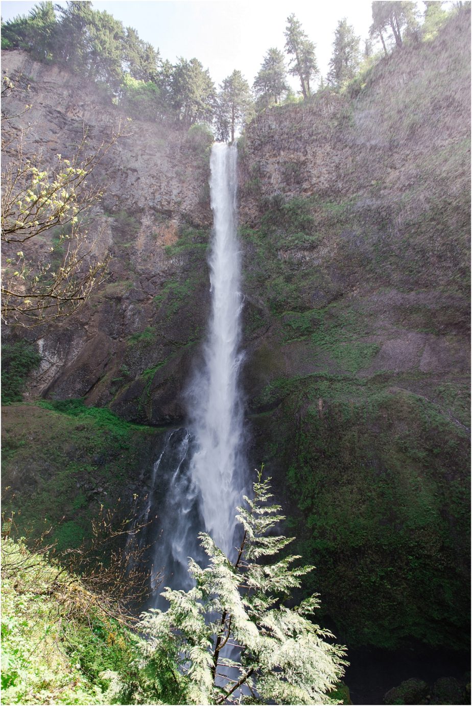 Columbia River Gorge Waterfalls Oregon Photographer Adventures Multnomah Falls upper falls