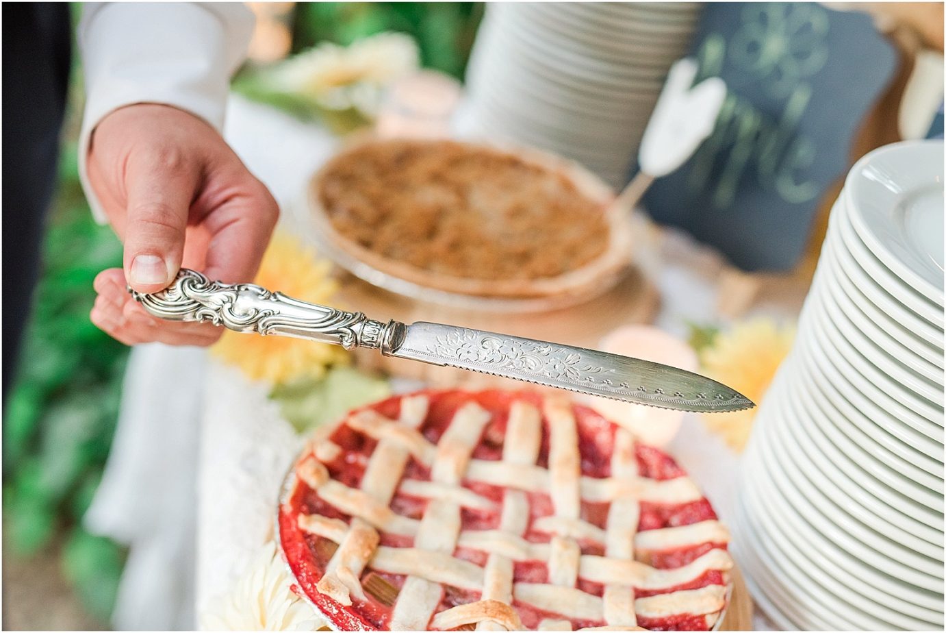 Warm Springs Inn Wedding Wenatchee WA Dana and Terri Cake cutting knife from generations back