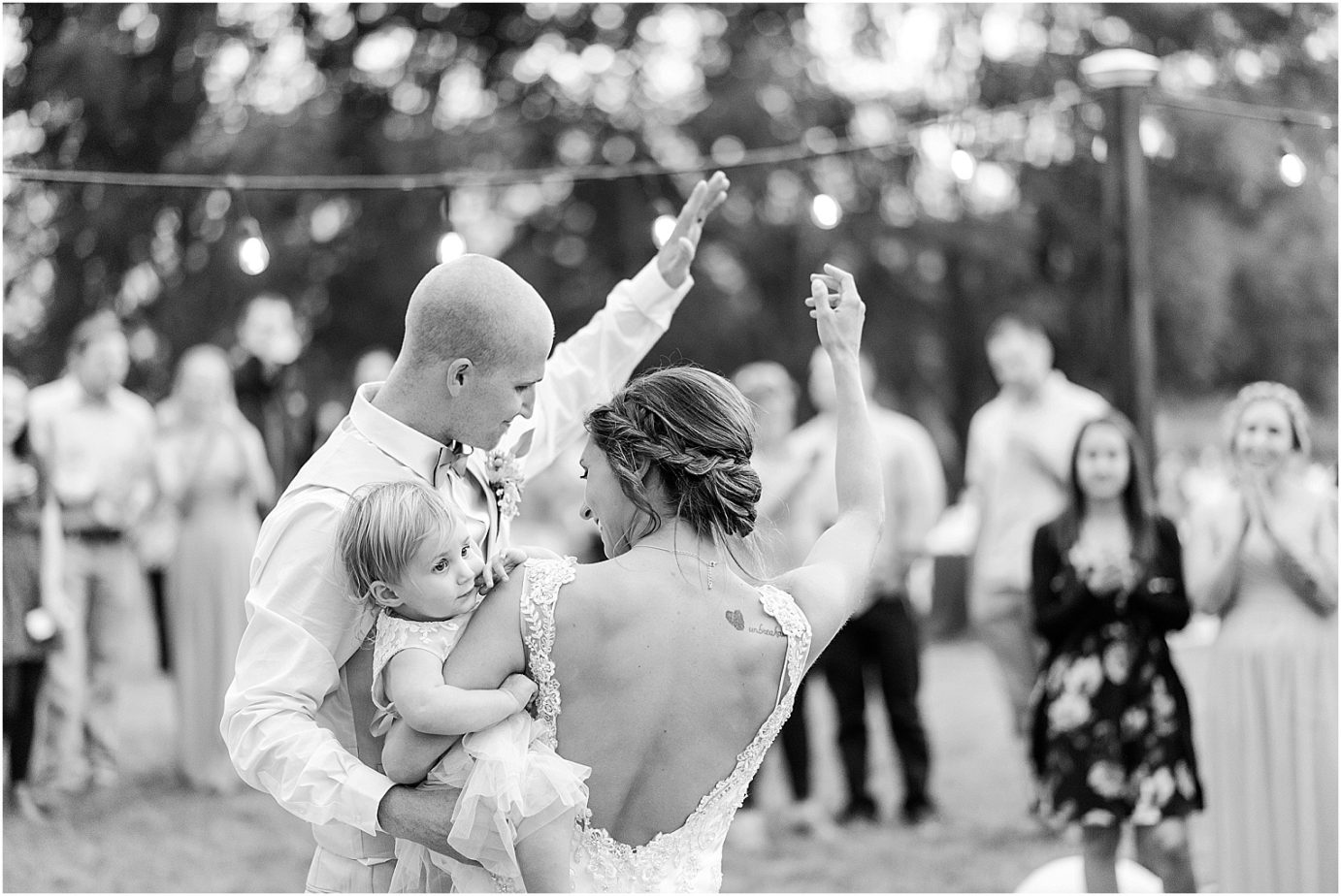 Backyard East Wenatchee Wedding Wenatchee Photographer Cody and Brooke first dance with daughter