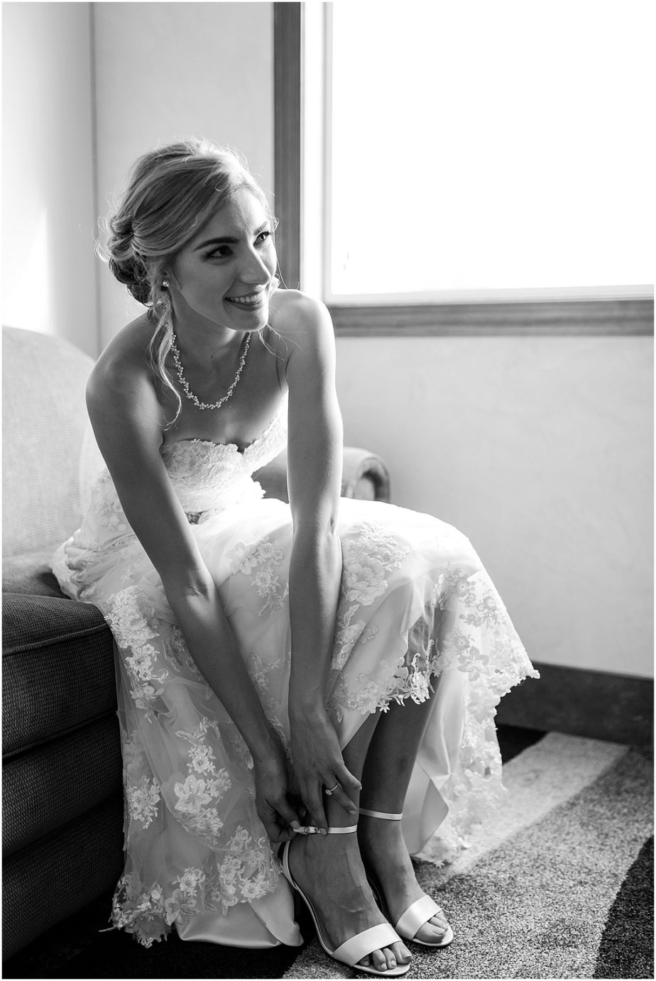 Terra Blanca Winery Wedding Benton City Photographer Armin and Kendall bride prep