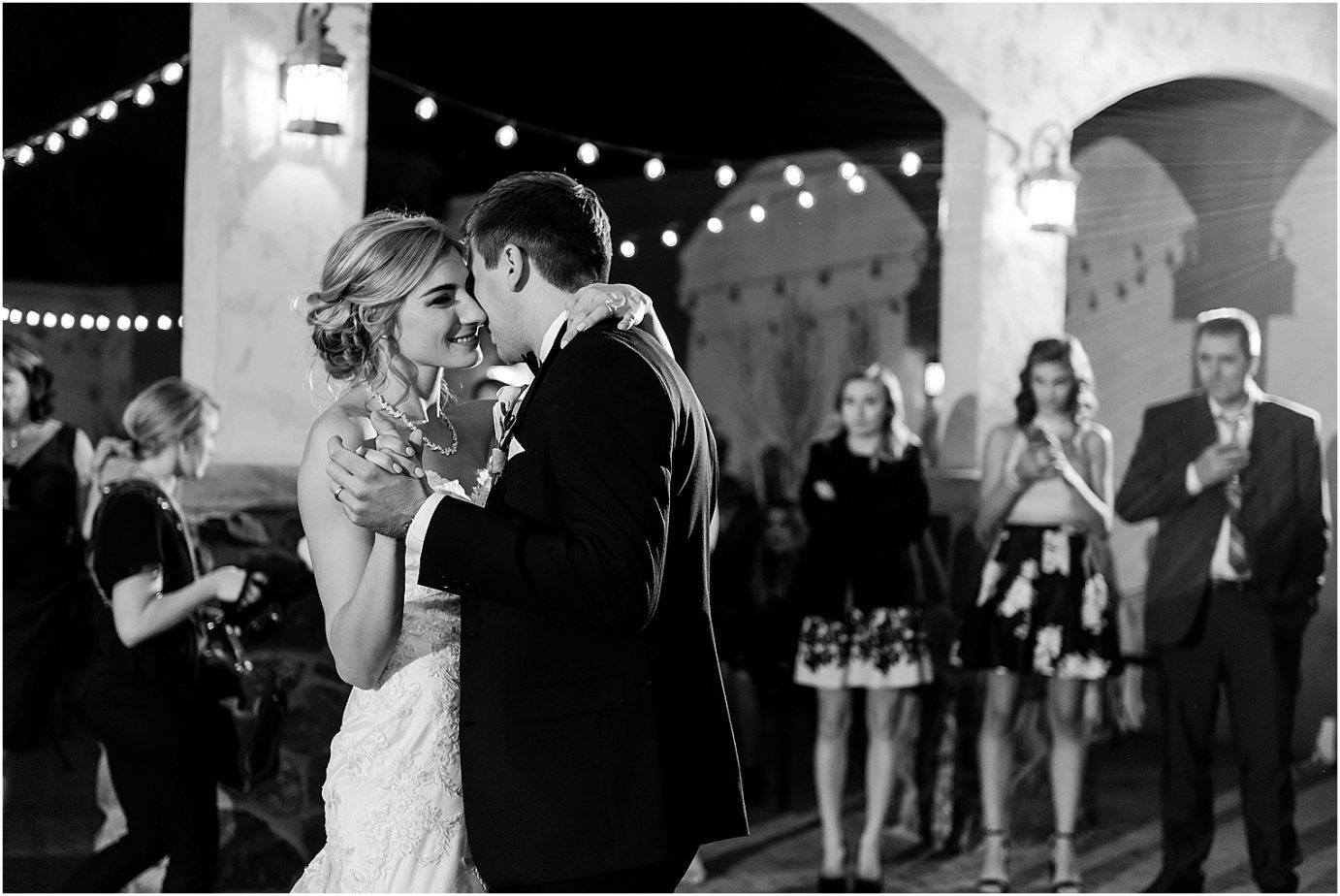 Terra Blanca Winery Wedding Benton City Photographer Armin and Kendall first dance