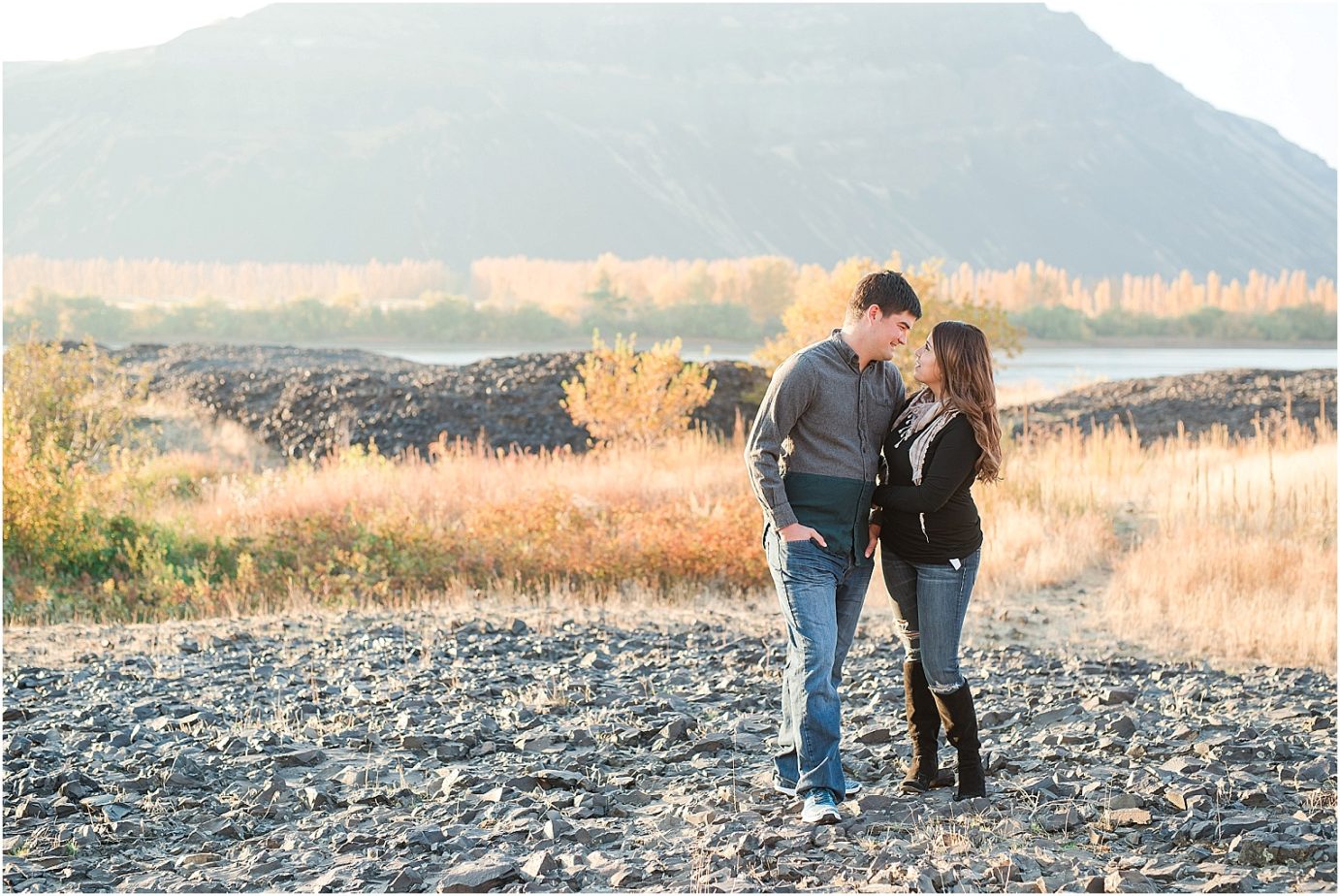 Fall engagement session by the river mattawa Photographer Jeff and Rocio couple by the river