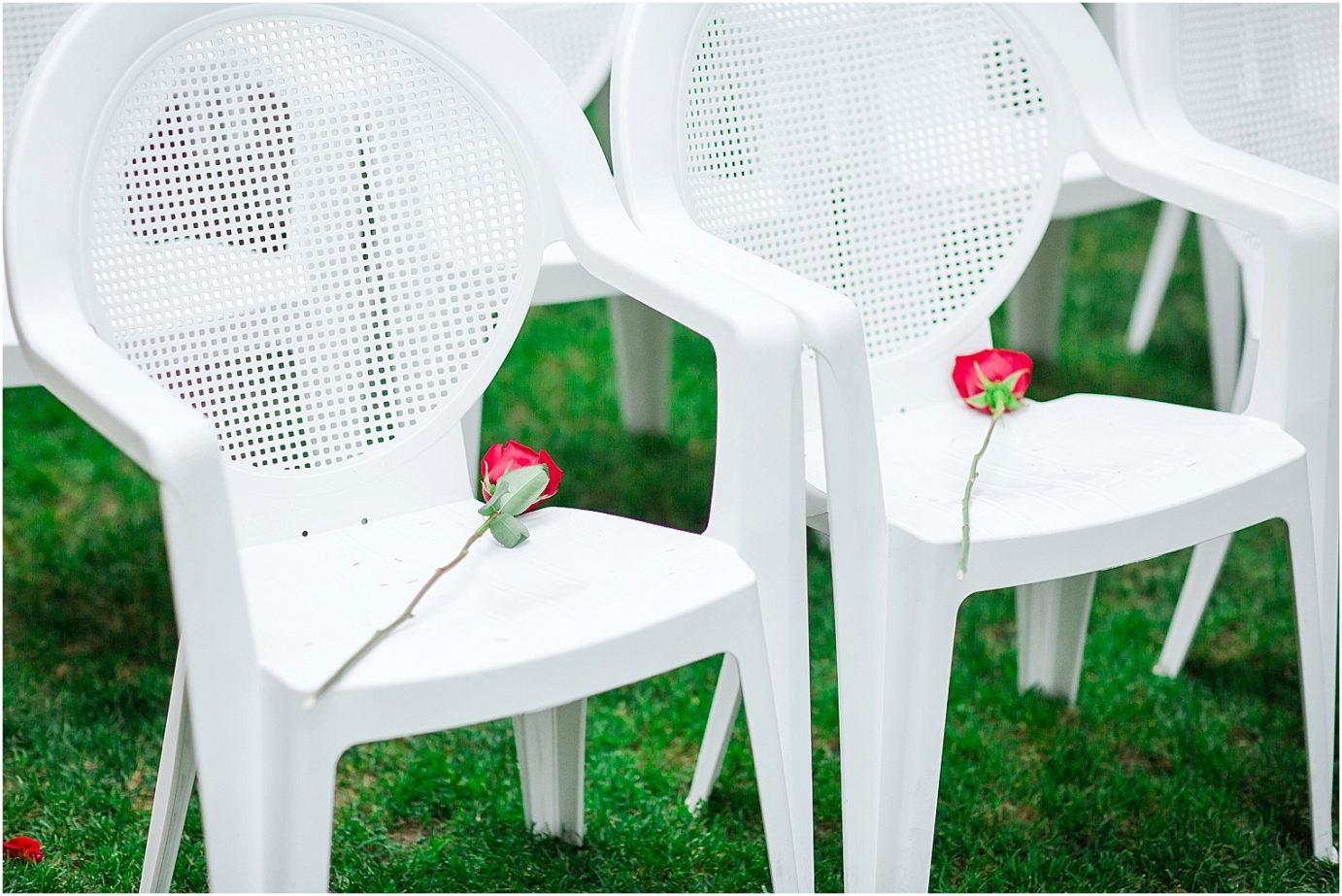 Ohme Garden Wedding Wenatchee Photographer Billy and Mali seats for late parents during ceremony