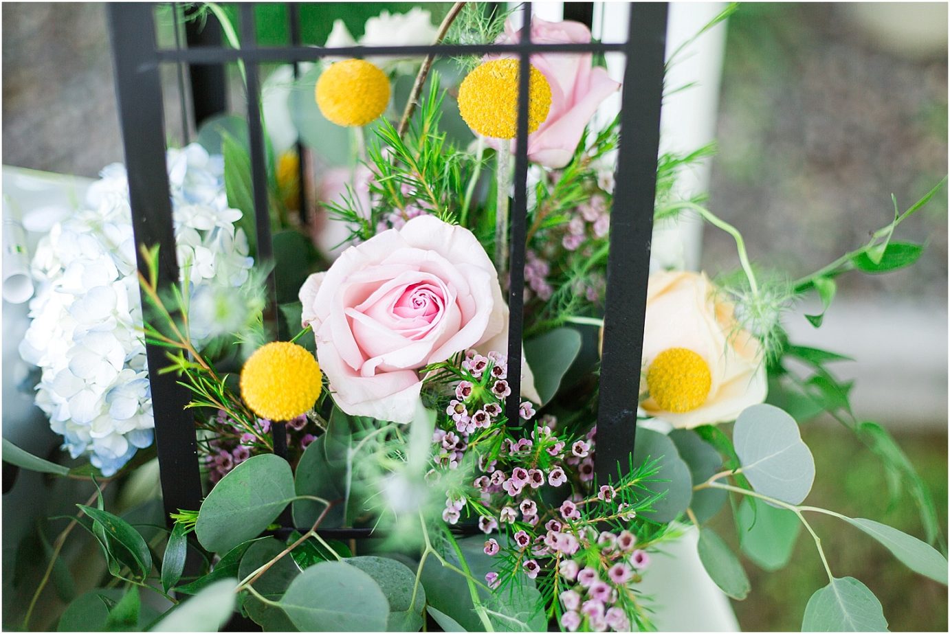 Favorite wedding flowers of 2017 For brides yellow and pink wedding flowers
