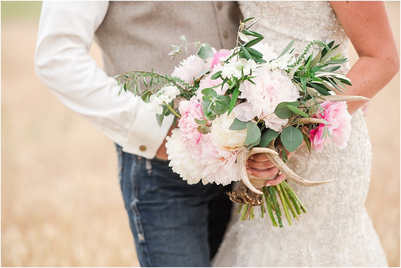 Adorable Farm Wedding Zillah Photographer Ethan and Makaela bridal bouquet with antlers