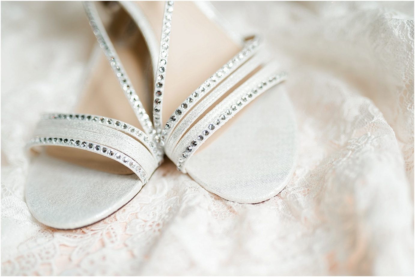 Fontaine Estate Wedding Naches Photographer Doug and Sarah's bridal shoes