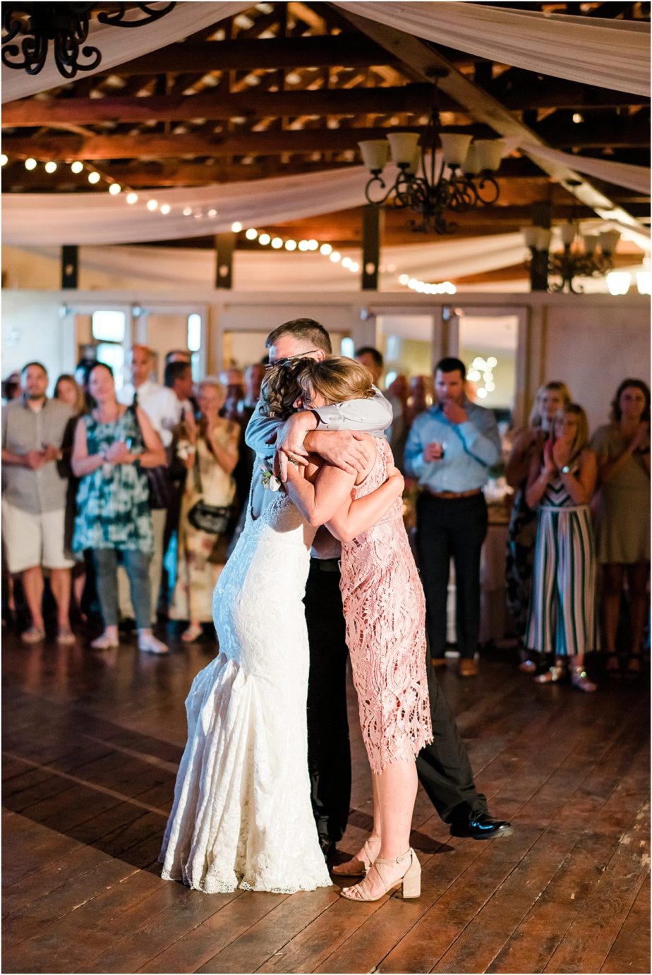 Fontaine Estate Wedding Naches Photographer Doug and Sarah dances