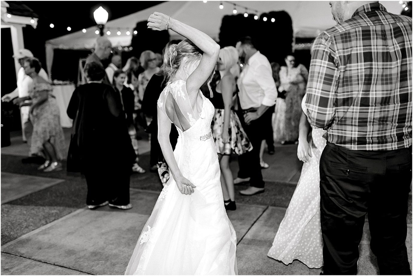 Laurel Creek Manor Wedding dancing