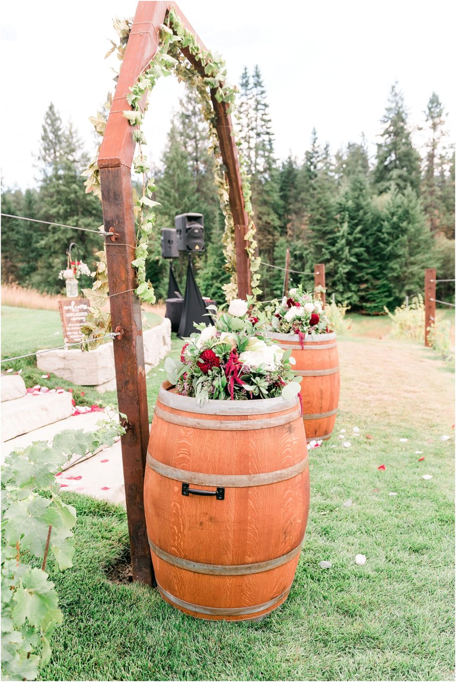 Settler's Creek Wedding Couer D'alene Photographer Miguel and Sara ceremony details