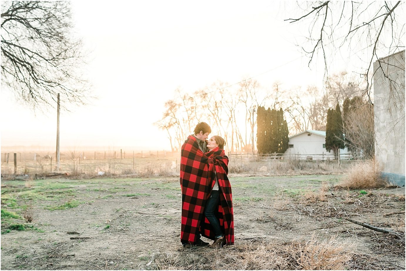 Hop Farm Engagement Session Yakima Photographer couple with Pendleton blanket