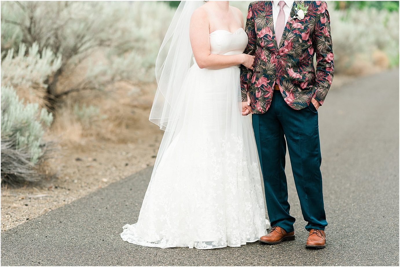 Intimate Park Wedding Richland Photographer Nick and Kelly bride and groom attire