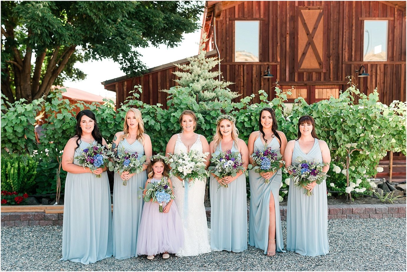 Sugar Pine Barn bridal Party in front of barn