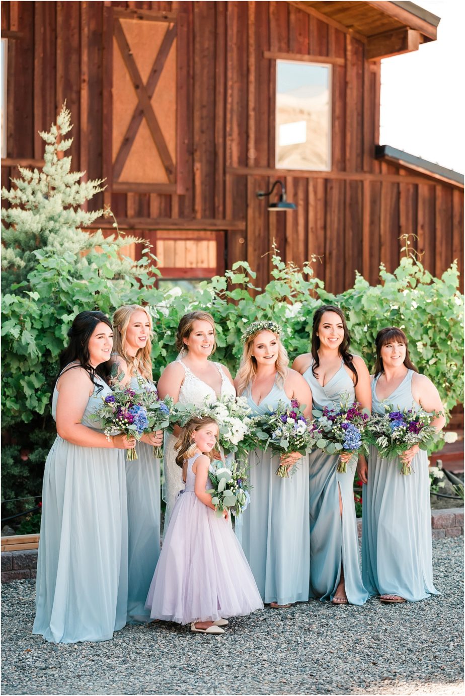 Sugar Pine Barn bridal Party in front of barn