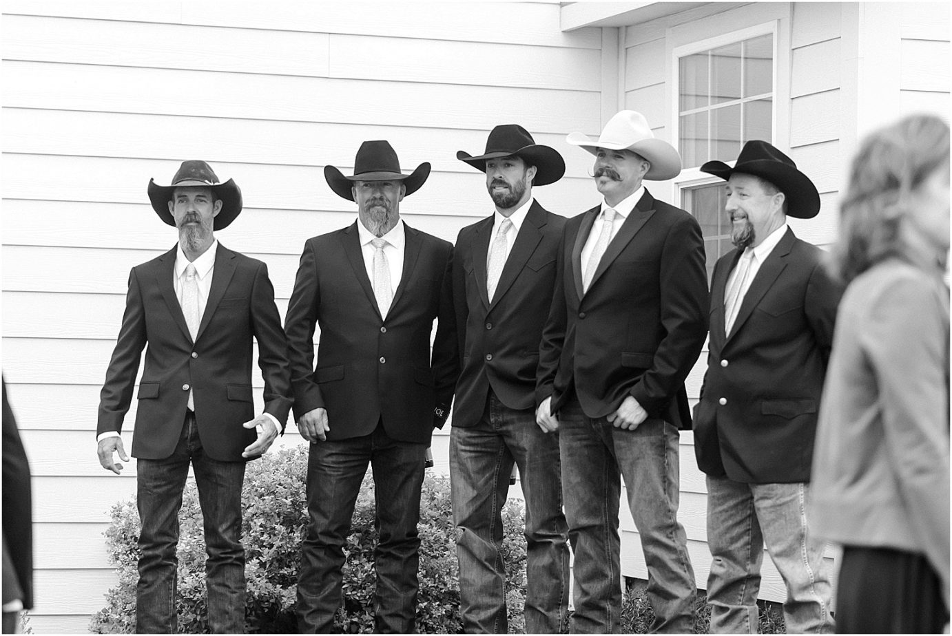 Oregon Farm Wedding Hermiston Photographer Kiley and Becky groom and groomsmen with cowboy hats