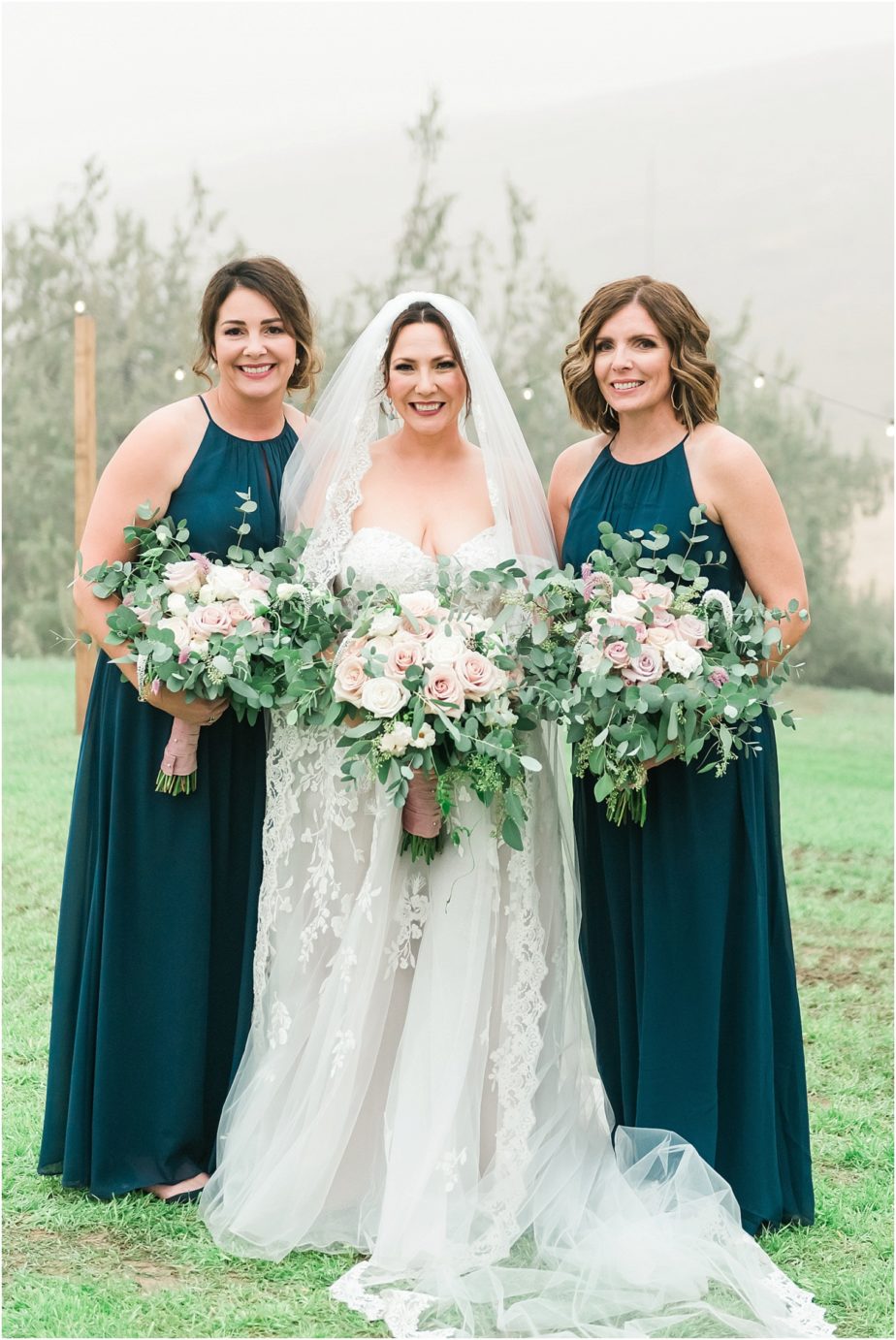 Oregon Farm Wedding Hermiston Photographer Kiley and Becky with bridesmaids
