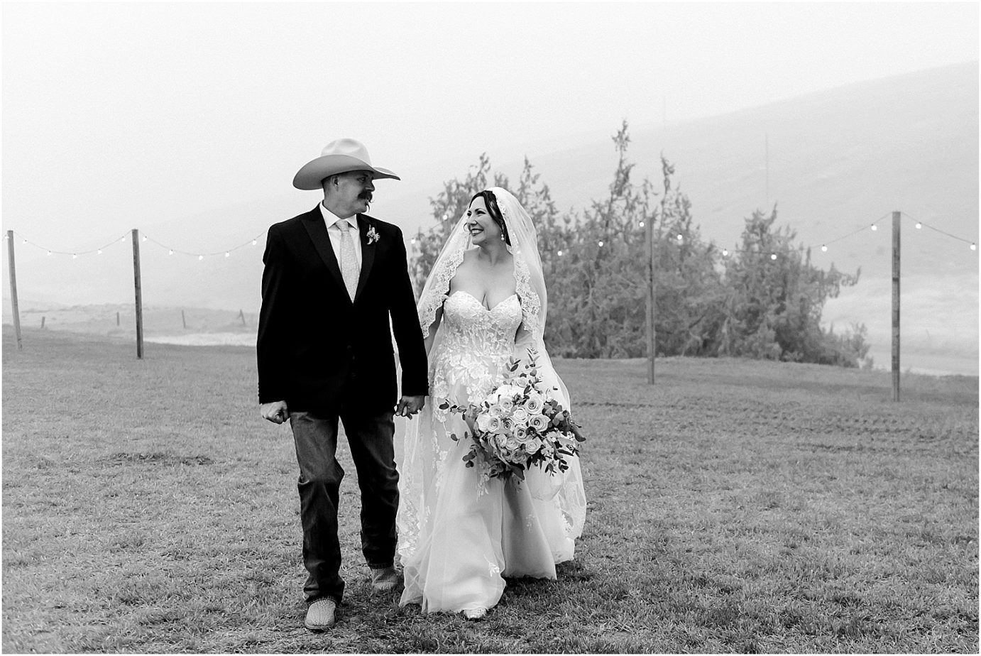 Oregon Farm Wedding Hermiston Photographer Kiley and Becky portraits