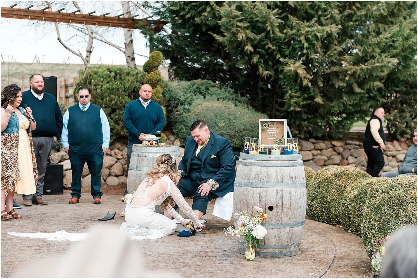 Le Jardin of Yakima Wedding Yakima Photographer Johnny and Meg foot washing ceremony