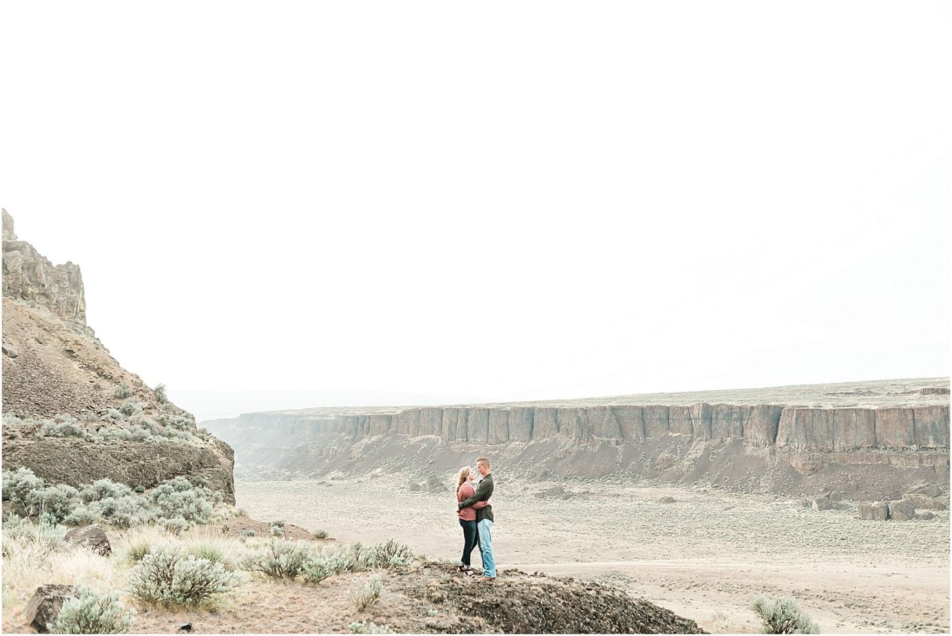 Vantage engagement session vantage photographer josh and tanna overlooking the coulee