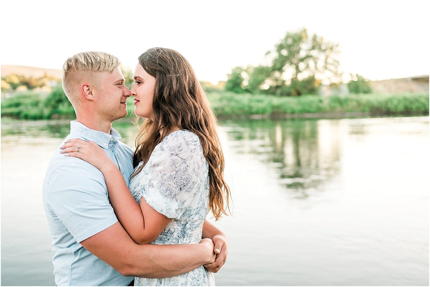 richland engagement session richland photographer Nate and Jacqueline standing by the river