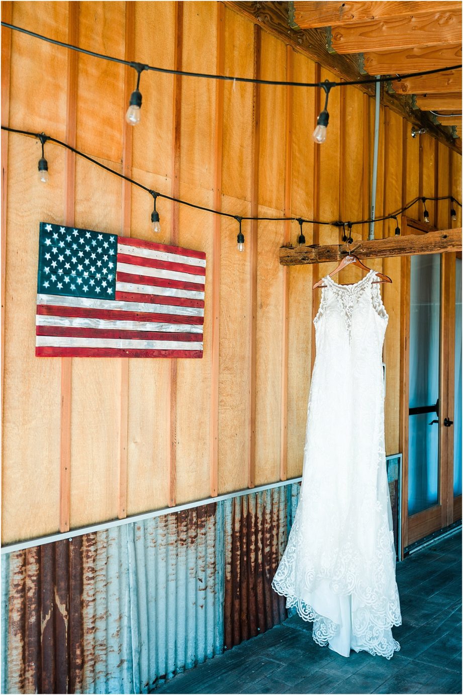 Beautiful McIntosh Ranch Wedding Ellensburg Photographer Josh and Tanna brides dress