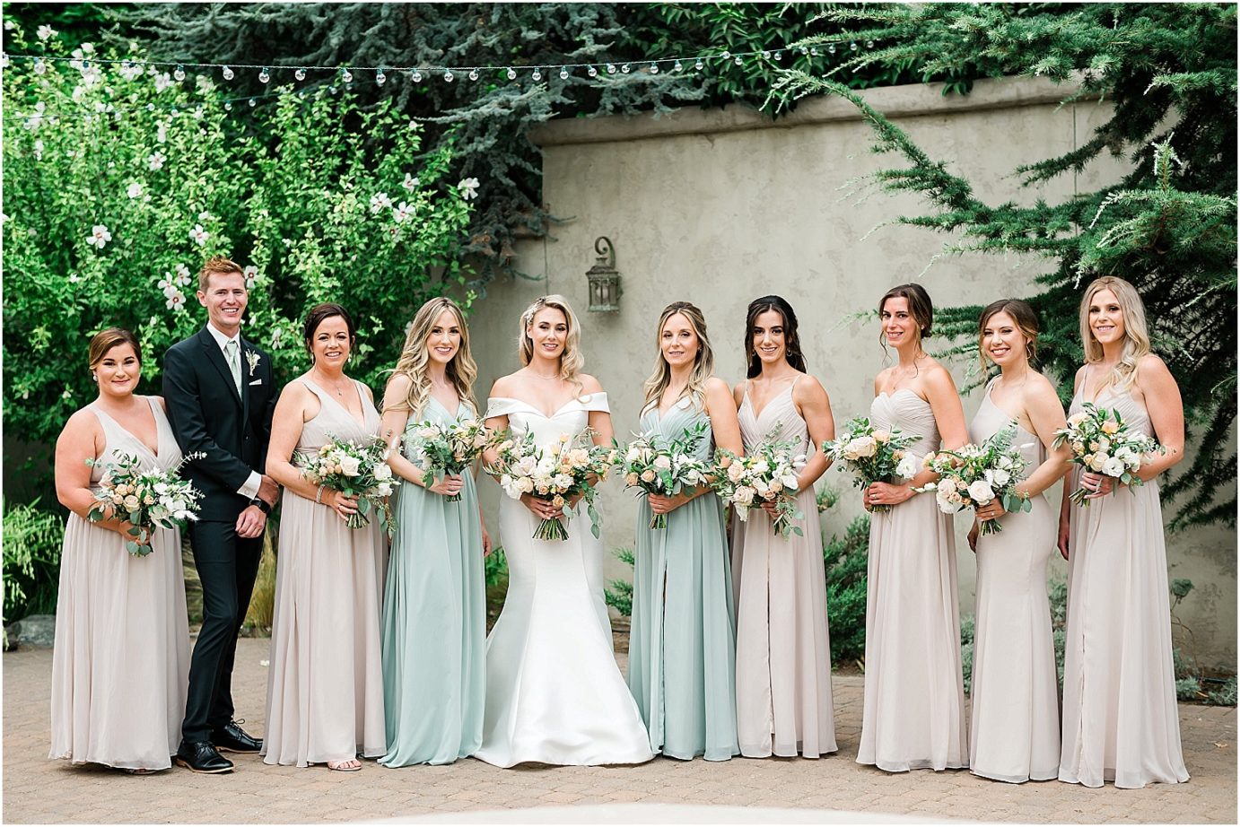 Terra Blanca Winery Wedding Tricities Photographer bride with bridesmaids