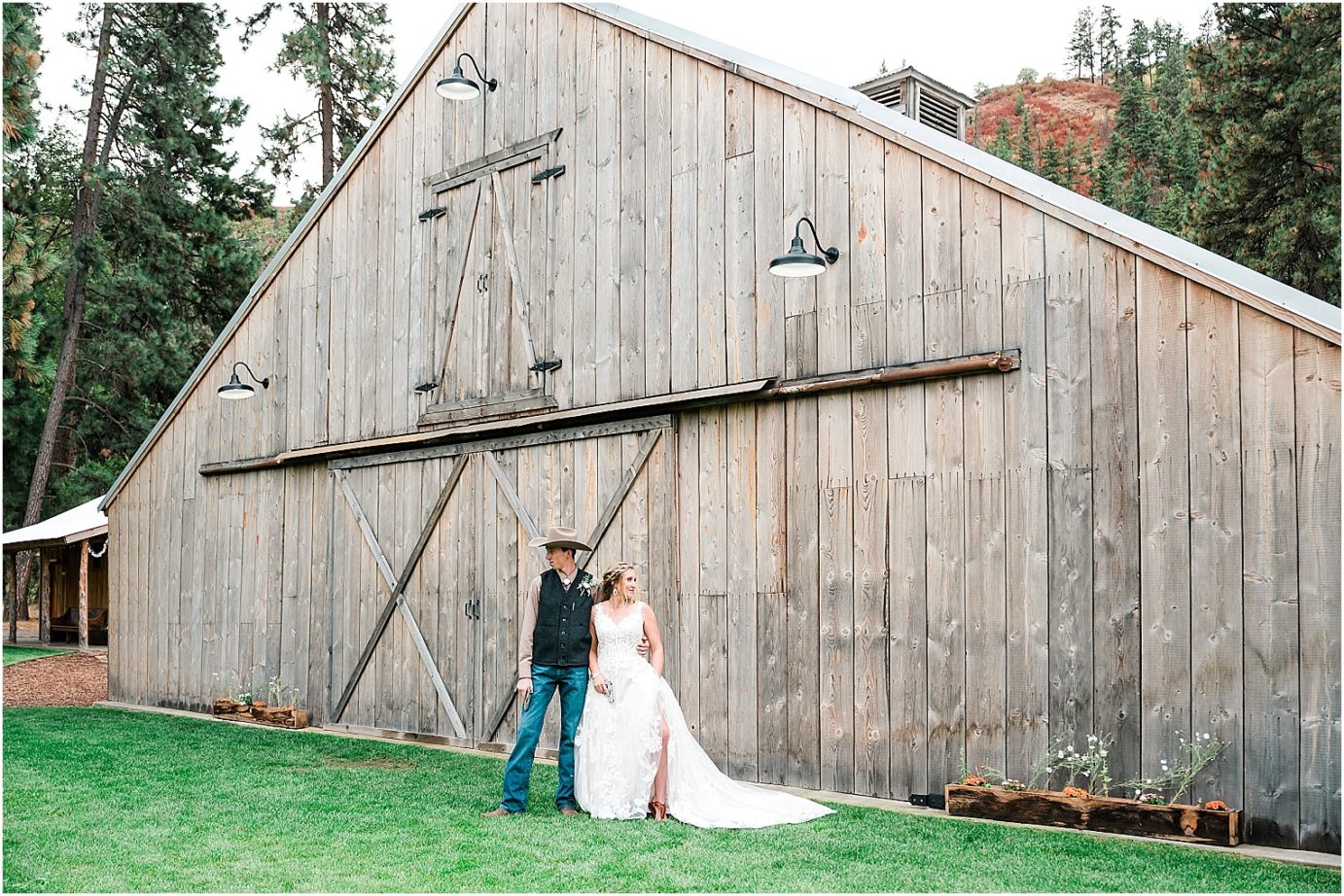 Barn at Blue Meadows Wedding Dayton WA Kyle and Malia bride and groom in front of barn