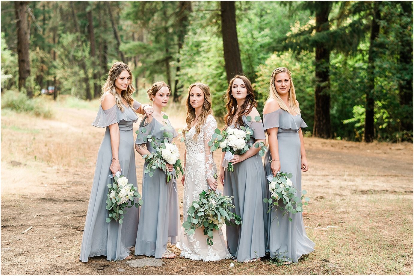 Classy Cabin Wedding Naches Photographer Travis and Arianna bridal party