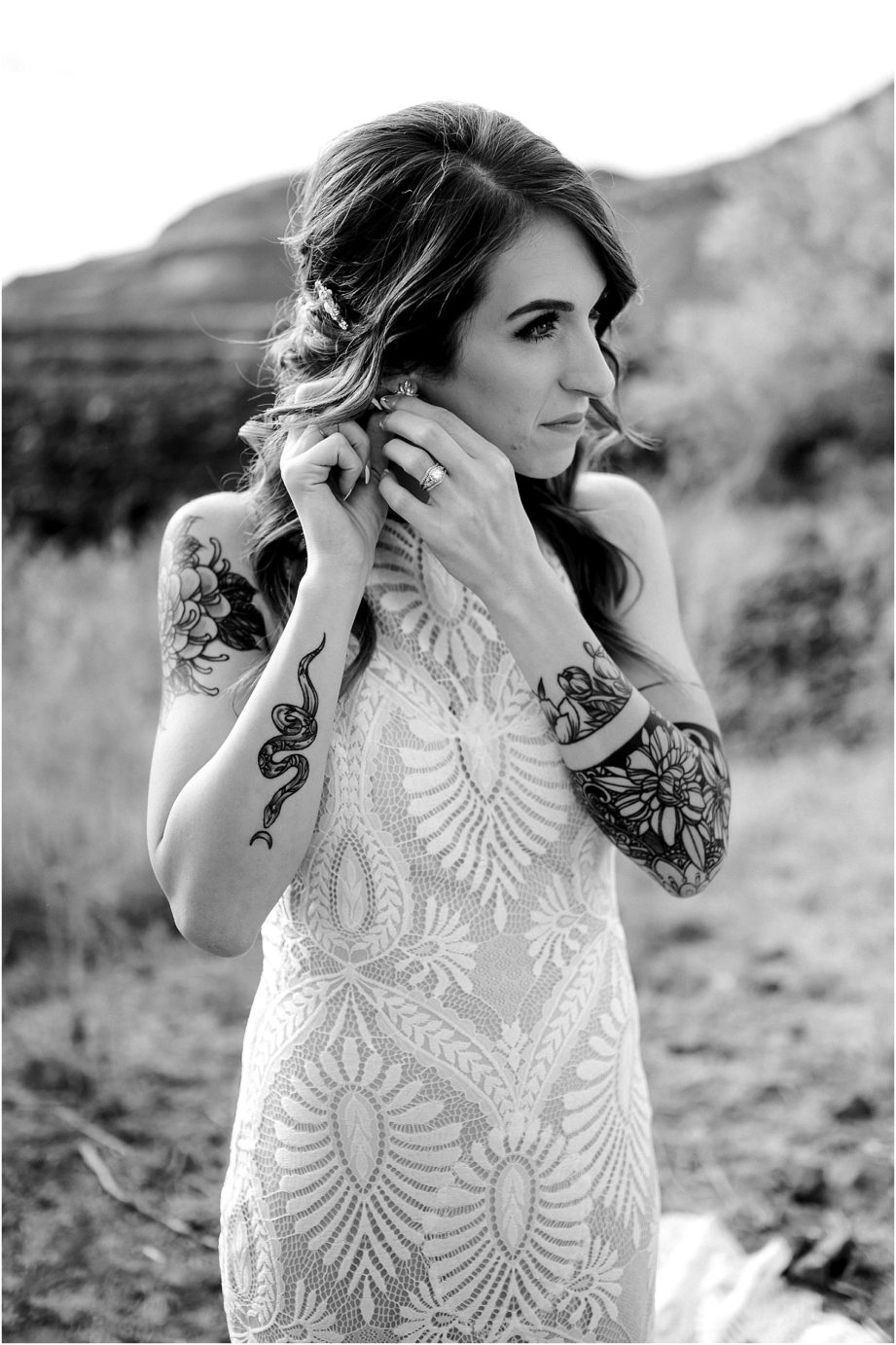 Eastern Washington Elopement Photographer Mike and Carley boho bride putting on earrings