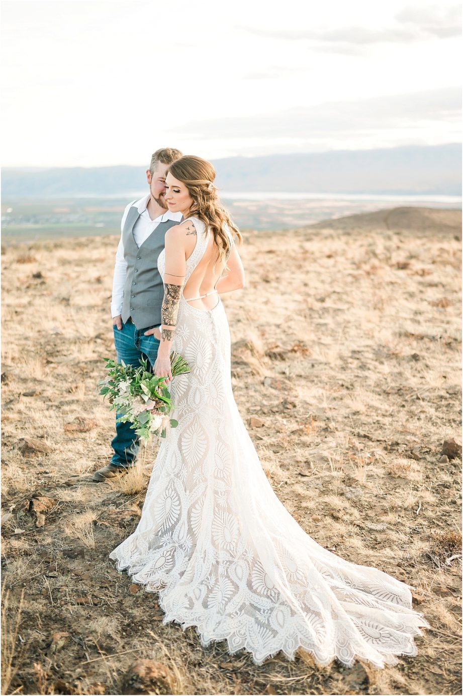 Eastern Washington Elopement Photographer Mike and Carley boho bride on mountain top