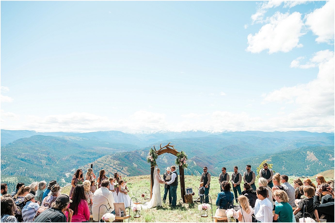 Beautiful Elk Ridge Wedding Naches Photographer Cory and Jenna mountaintop ceremony