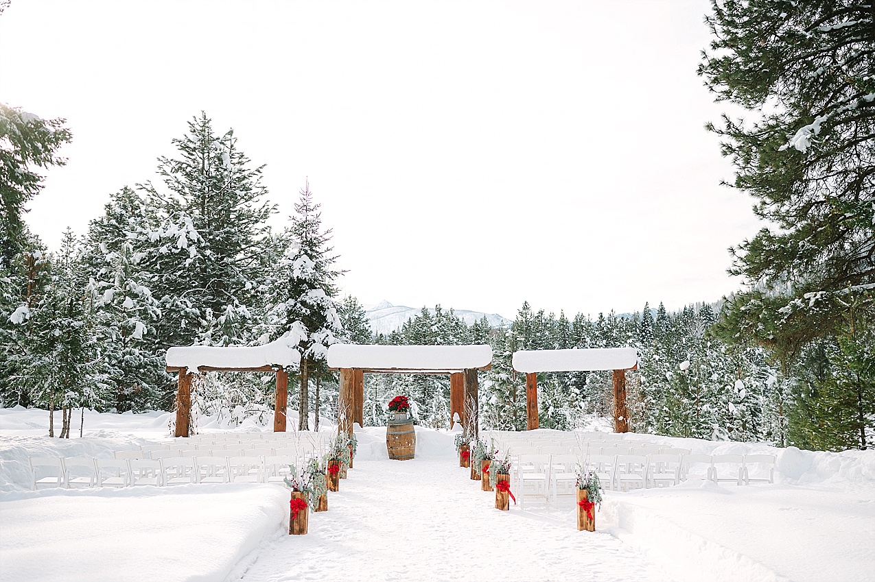Wintery Pine River Ranch Wedding ceremony site in the snow