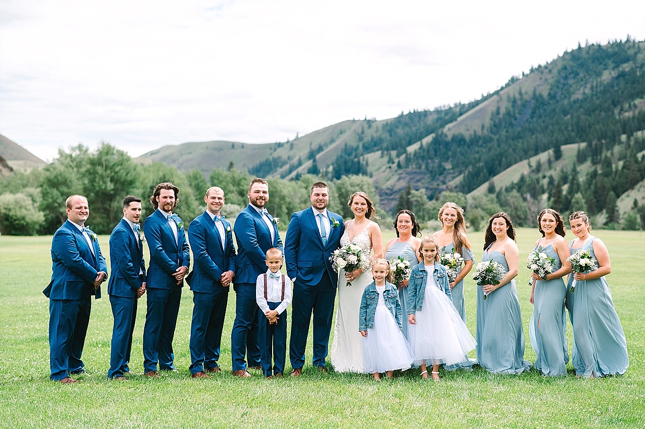 American Homestead Wedding Naches Photographer Bailey and Nikkie full wedding party together 