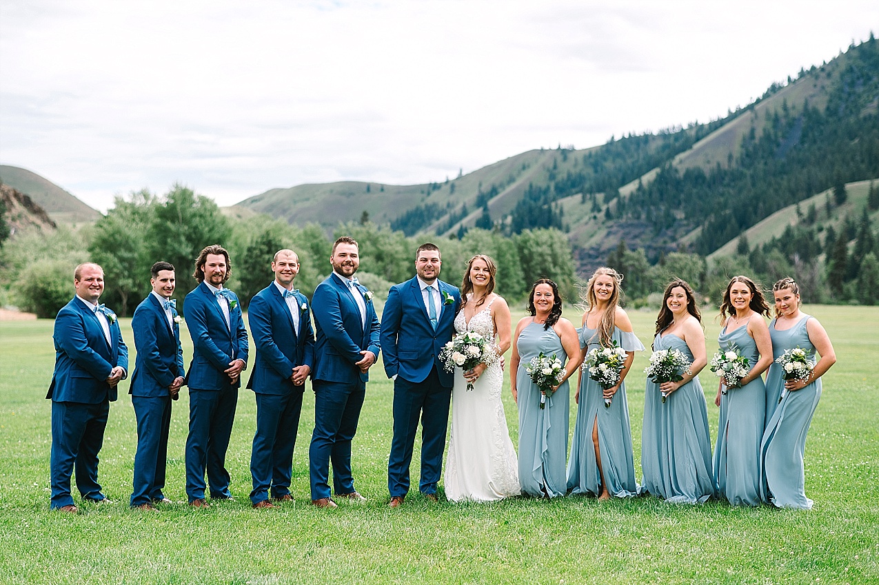 American Homestead Wedding Naches Photographer Bailey and Nikkie full wedding party together 